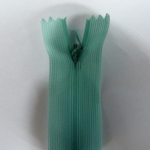 Молния потайная №3 20см ДС-132 светлая бирюза, шт