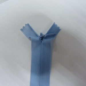 Молния потайная №3 20см Е-352 серо-голубой, шт